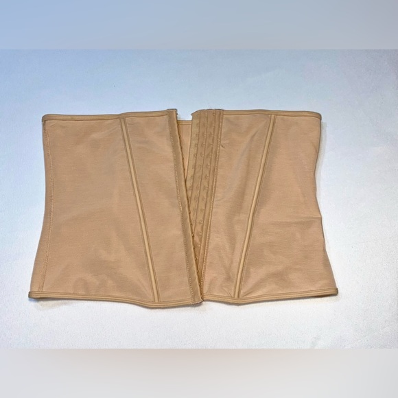 Sofia Intimates by Sofia Vergara Women's Power Mesh Waist Trainer - Picture 5 of 14